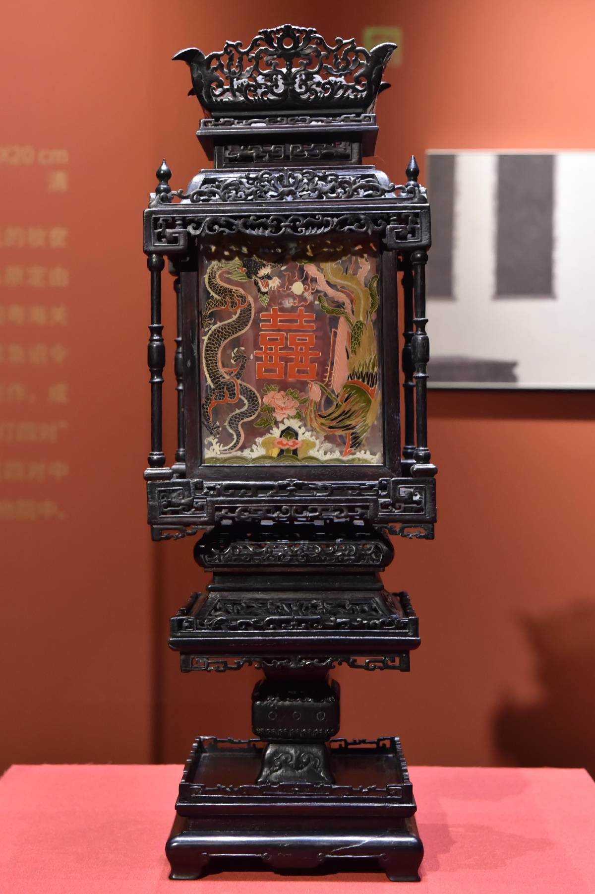 故宮宮燈百年光影重現 一次修復，一場對話，一種傳承