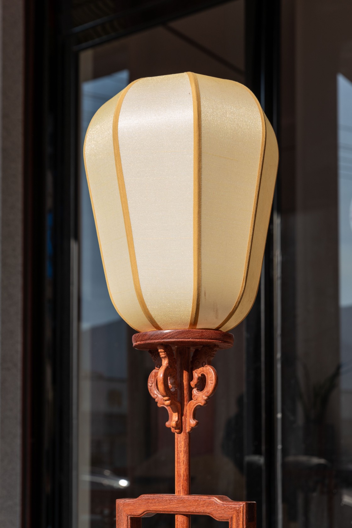 紅橋紅嘉木堂升降式燈臺 緬甸花梨宮燈，點亮東方雅致生活